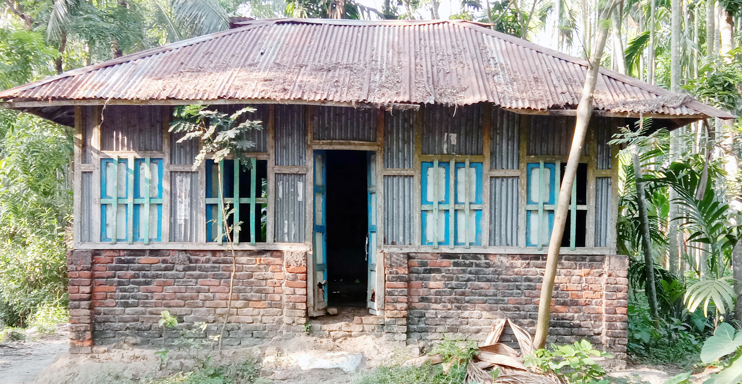 গ্রাম বাংলার ঐতিহ্য কাচারি ঘর বিলুপ্তির পথে